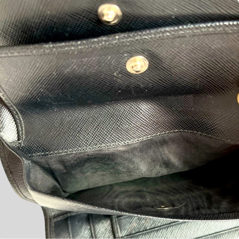 Prada wallet with iconic triangle logo. Nylon exterior Made in Italy Milano - Picture 8 of 10